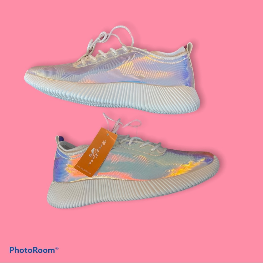 women's sneaker